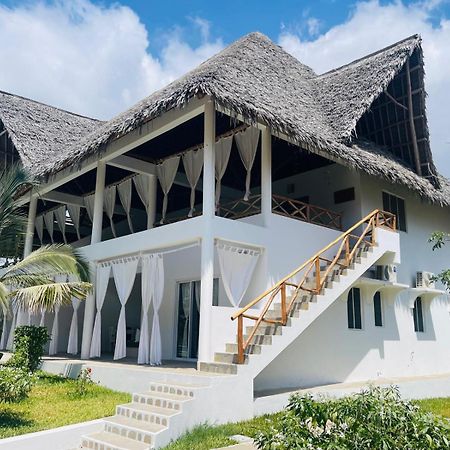 Nyota 11 - Jua Resort ワタム エクステリア 写真