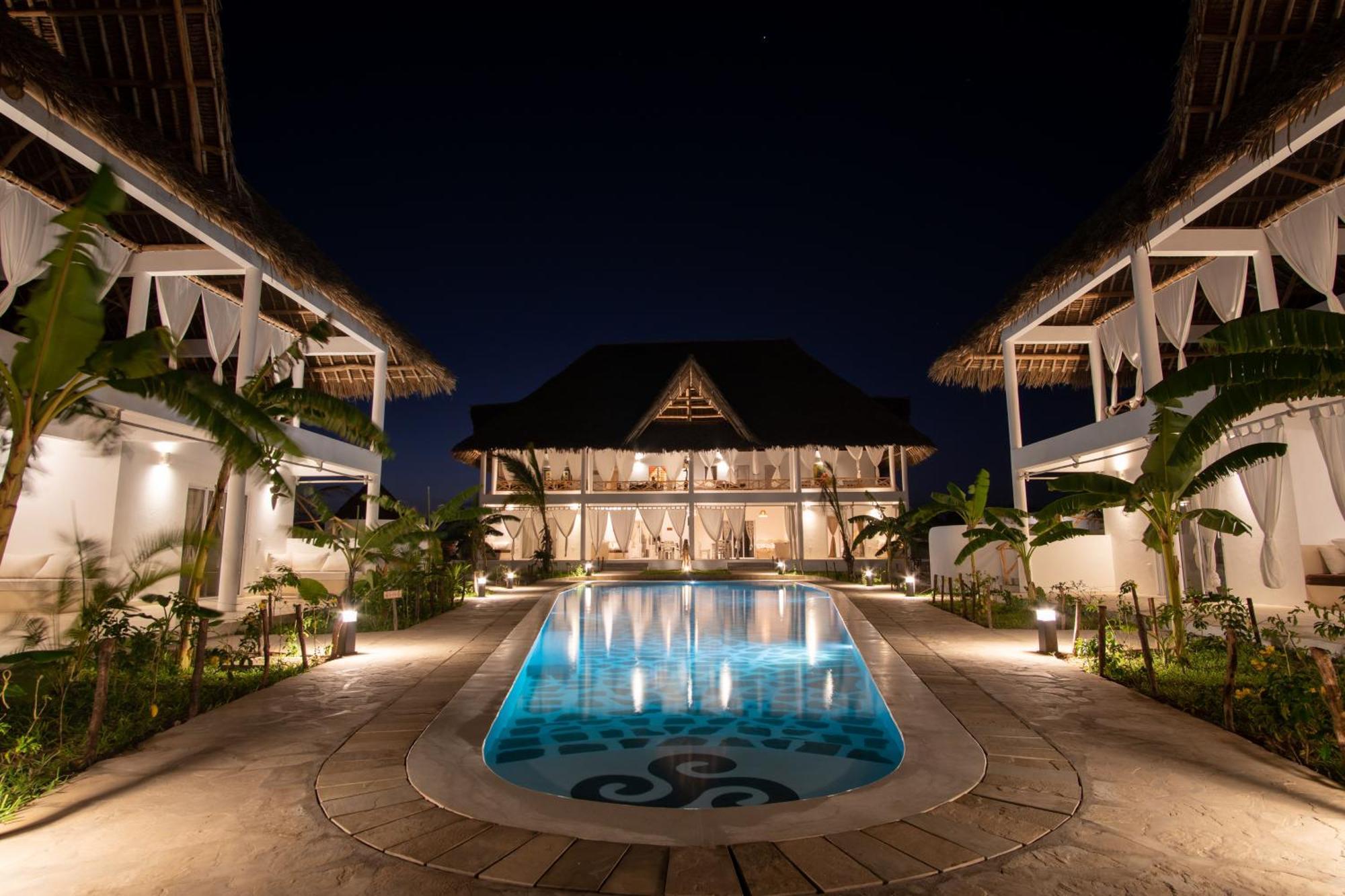 Nyota 11 - Jua Resort ワタム エクステリア 写真