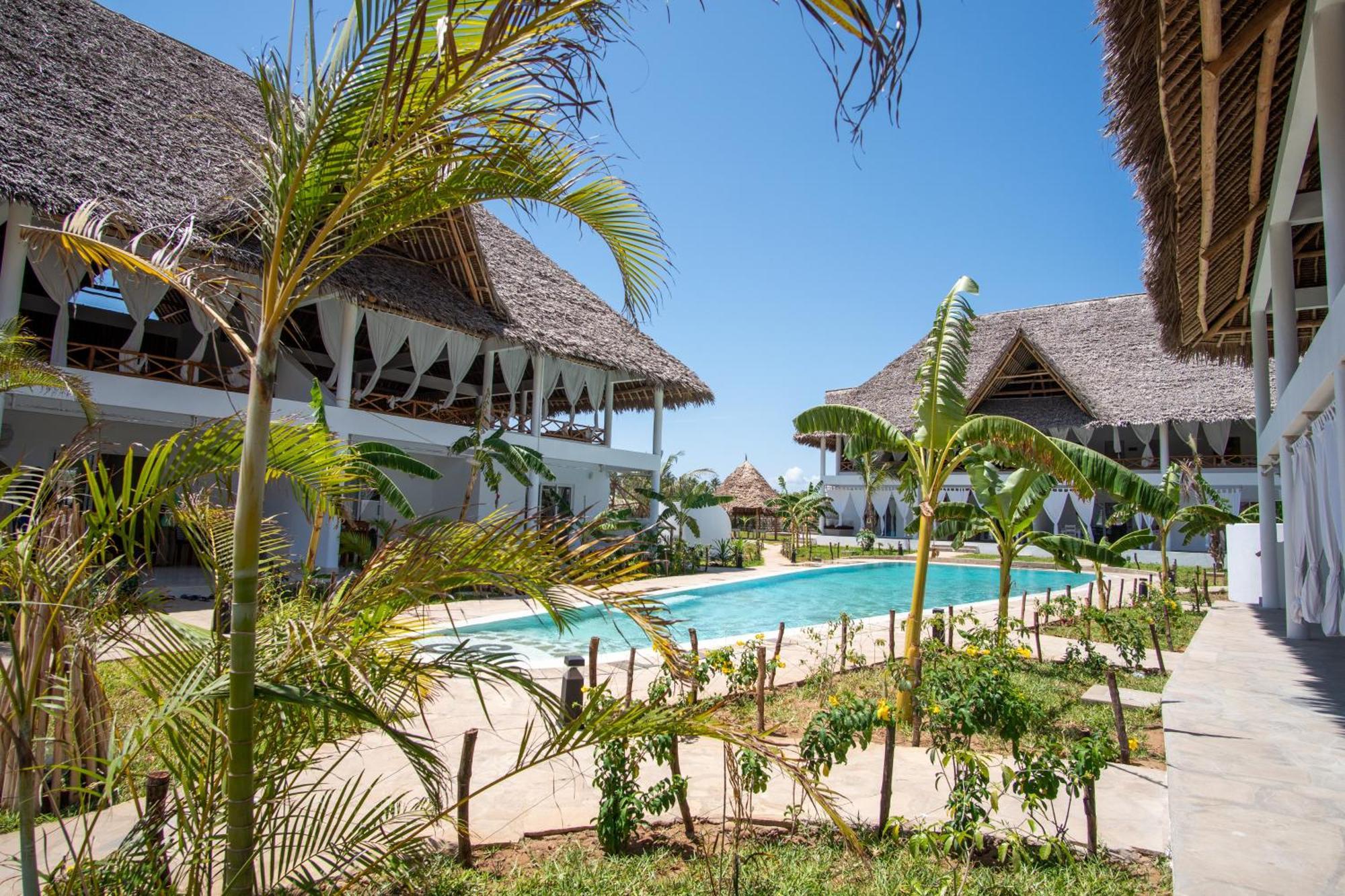 Nyota 11 - Jua Resort ワタム エクステリア 写真